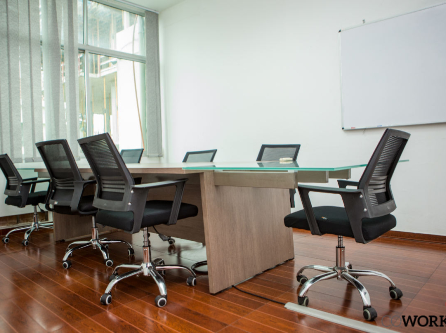 what is a business center