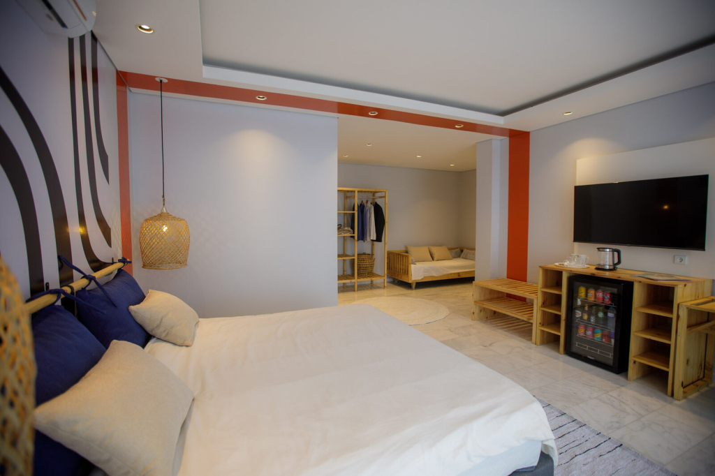 Suite Tripla Sea View, com cama king e zona de lounge